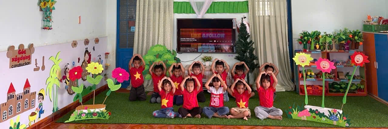 CHÀO MỪNG NGÀY 20/10 LỚP LÁ 2 